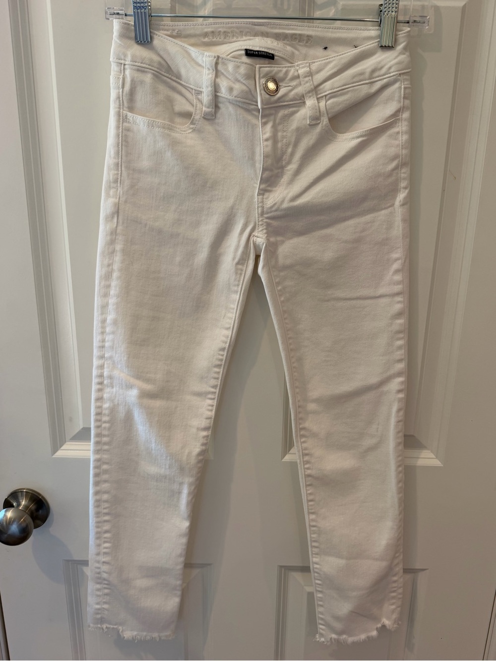 American Eagle White Super Stretch Crop Jegging Size 00